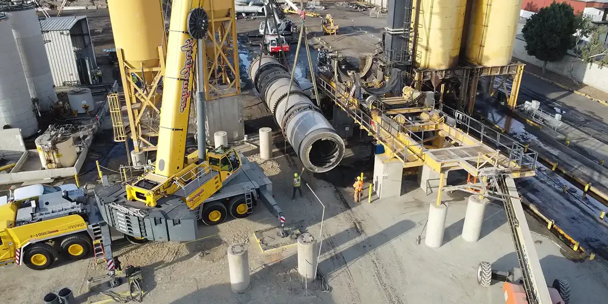 Stansteel service disassembling an asphalt plant